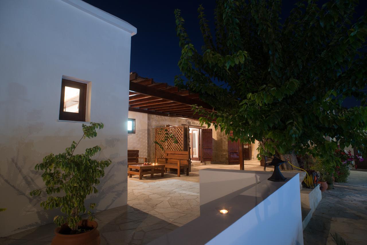 Chloe'S House Pano Akourdalia Exterior foto